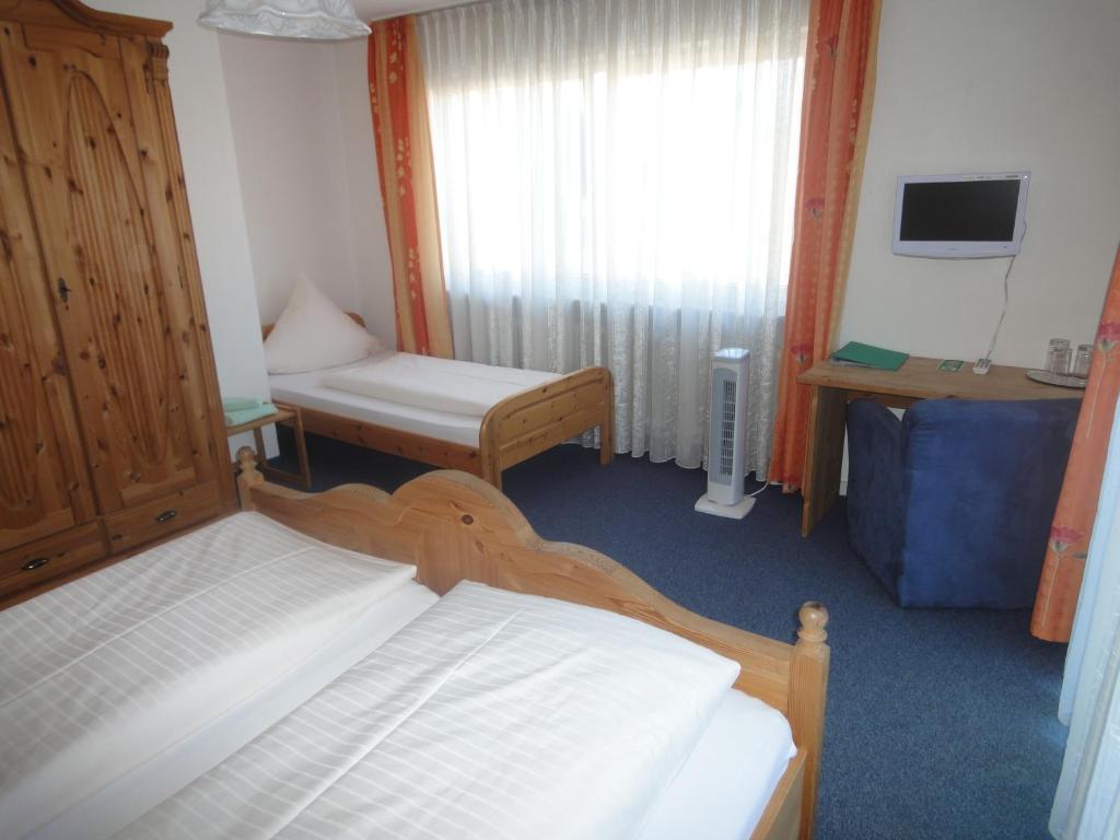 Gasthaus Hirsch Hotell Baden-Baden Rum bild